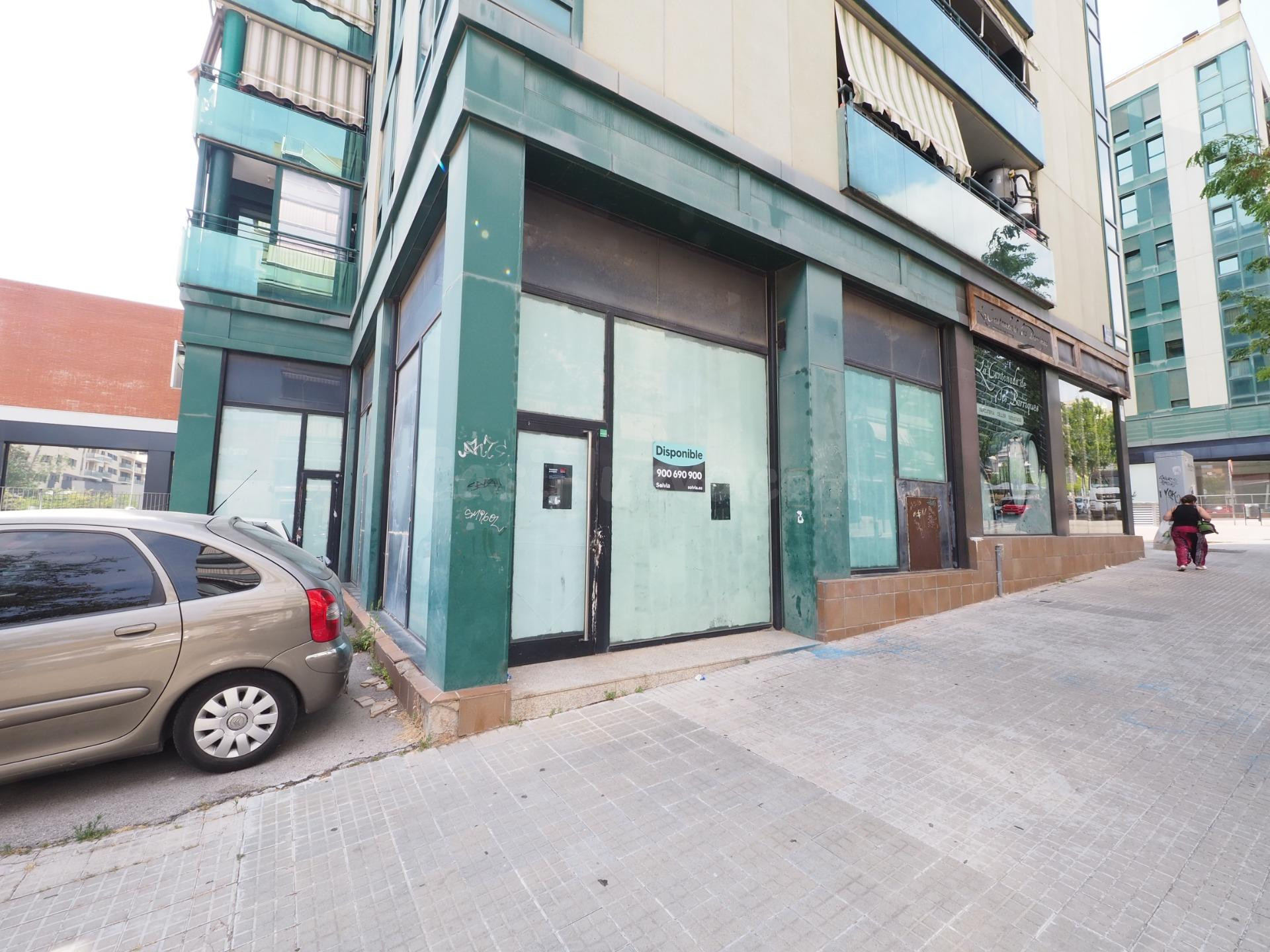 SE VENDE LOCAL COMERCIAL EN TERRASSA, ZONA ESPORTIVA