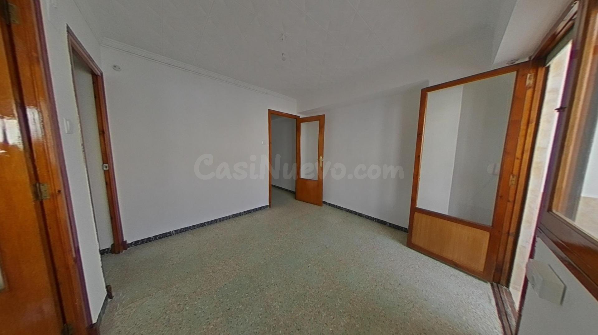 AMPLIA VIVIENDA EN ELDA ZONA AVDA. DE LAS OLIMPIADAS. SIN CO - foto 5