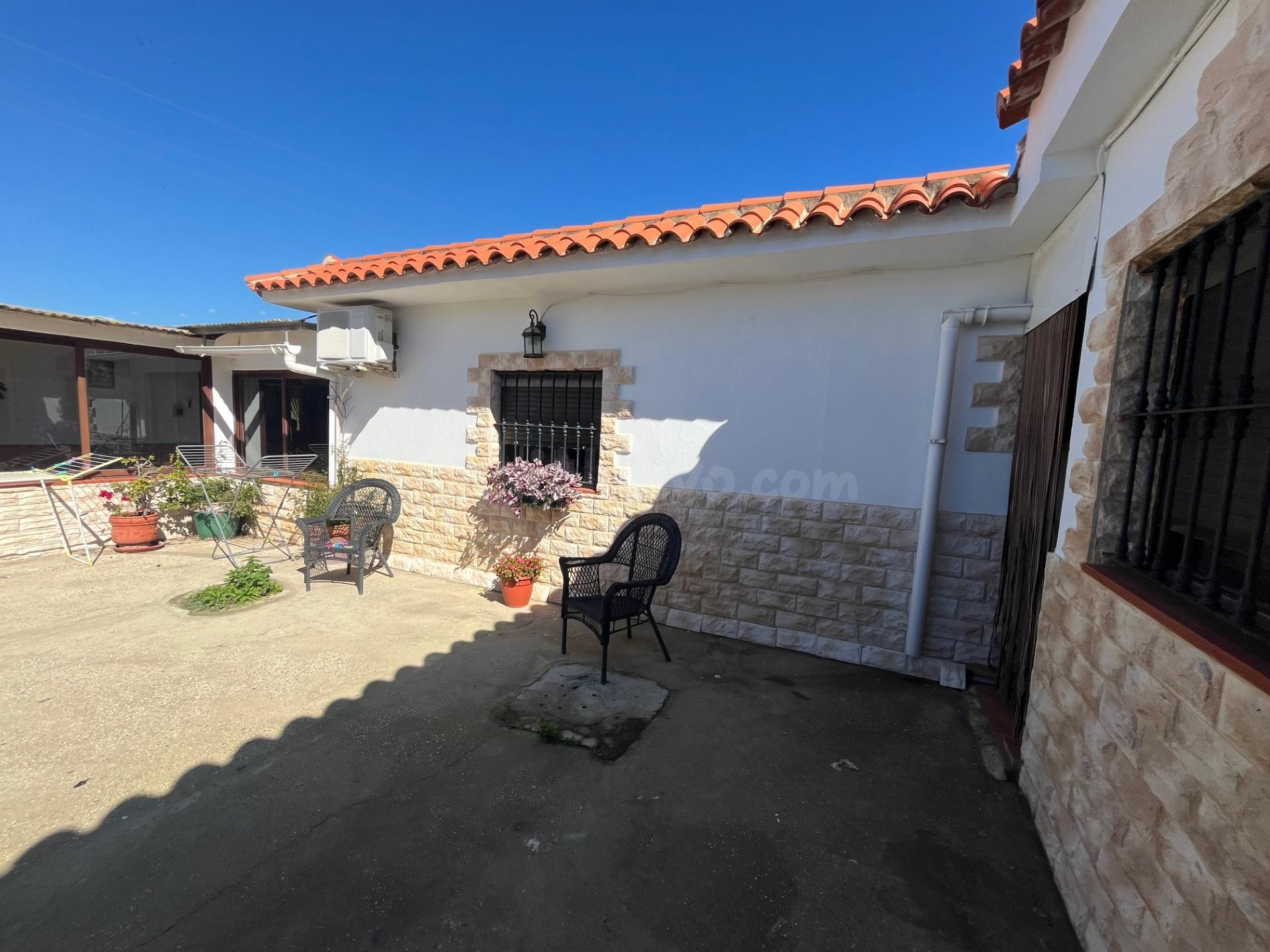 Finca rústica en Tarifa con AFO ( PENDIENTE DE INSCRIPCION) - foto 2