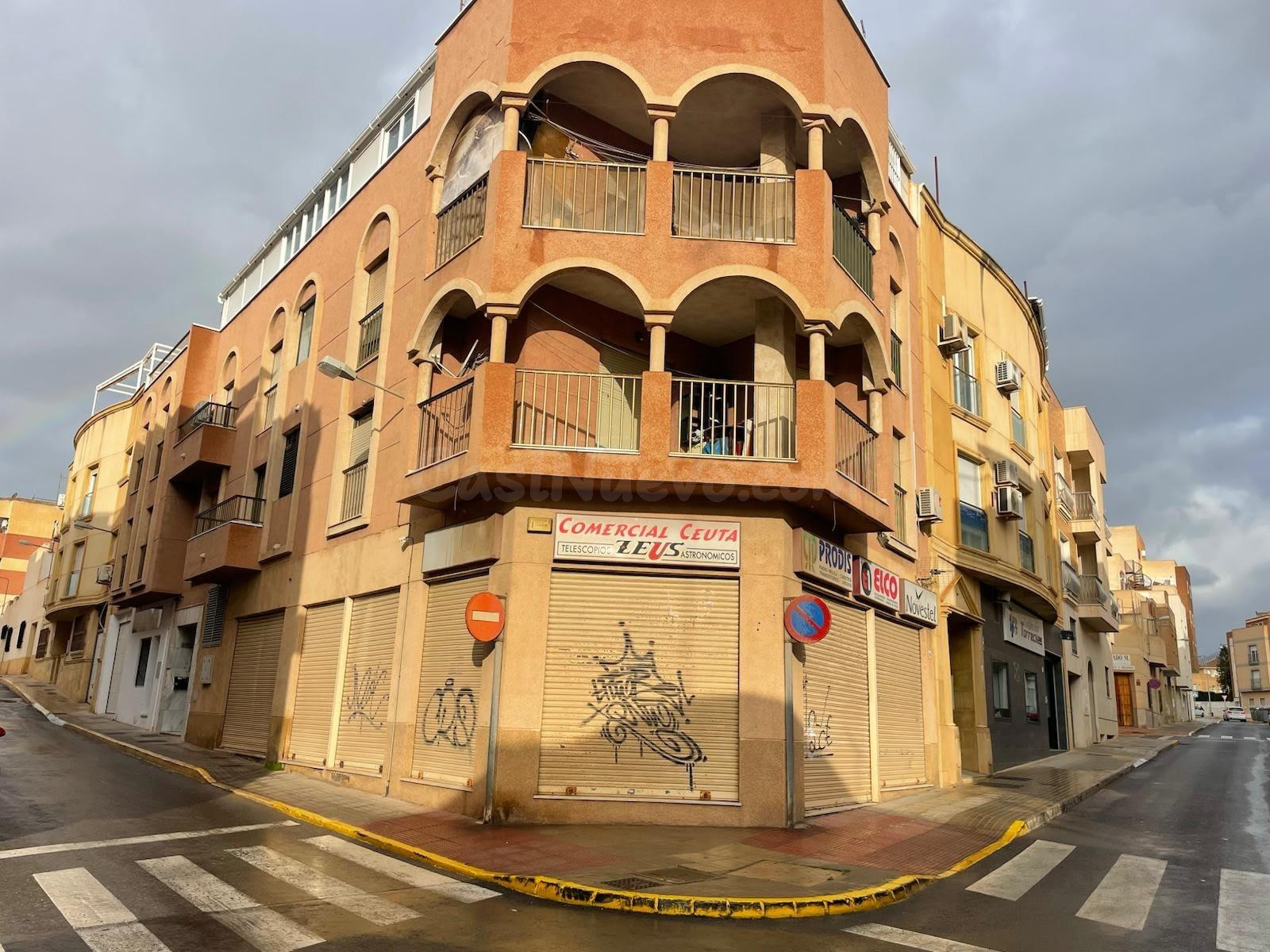 Local comercial con mucha visibilidad para cualquier negocio.