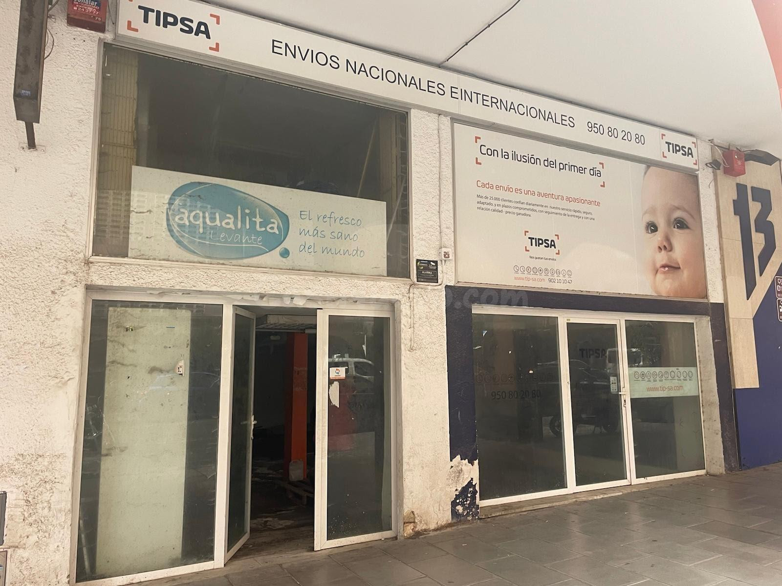 Local comercial en Almería - foto 2