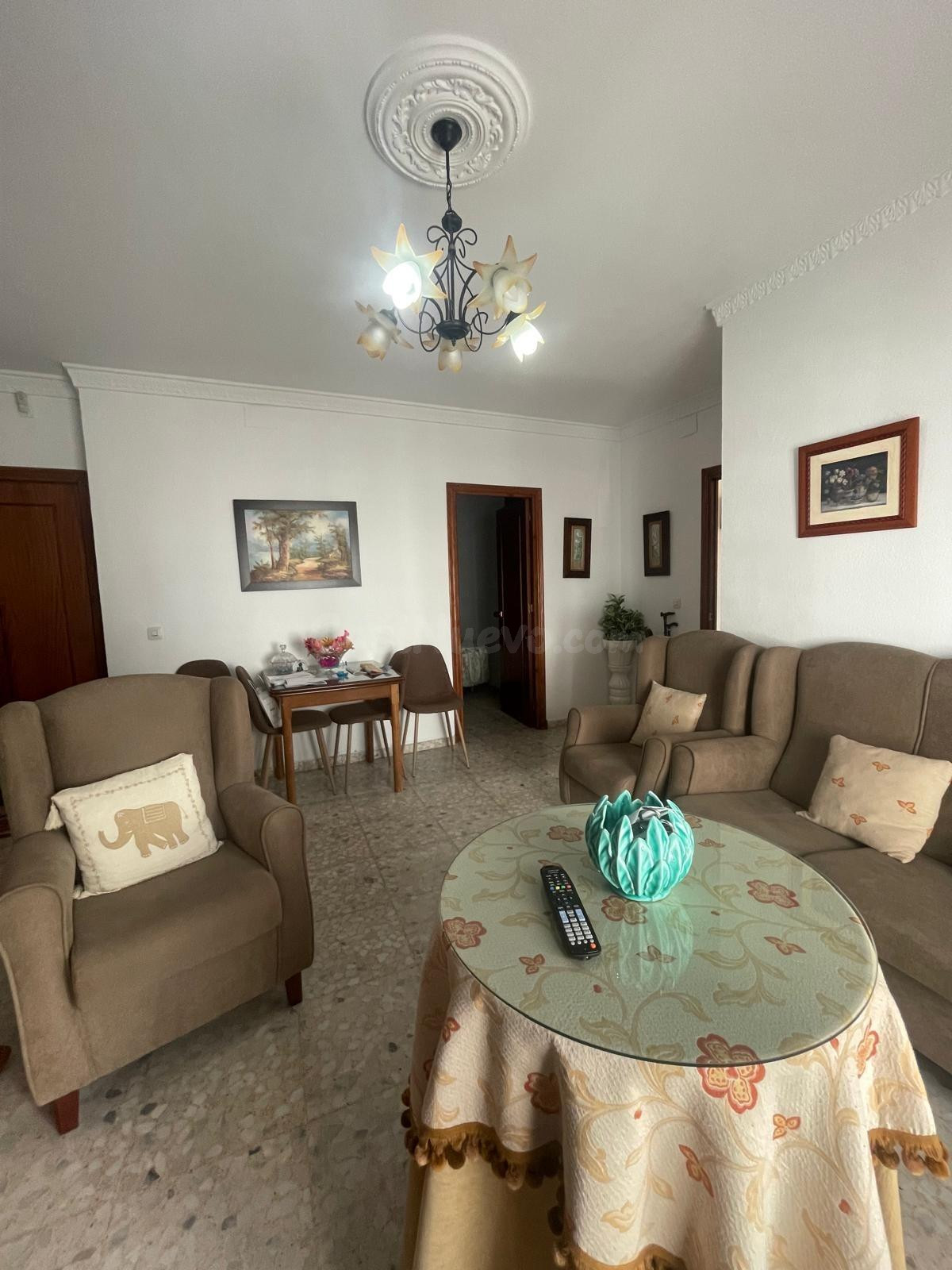 Piso en la zona nueva de Vejer - foto 3