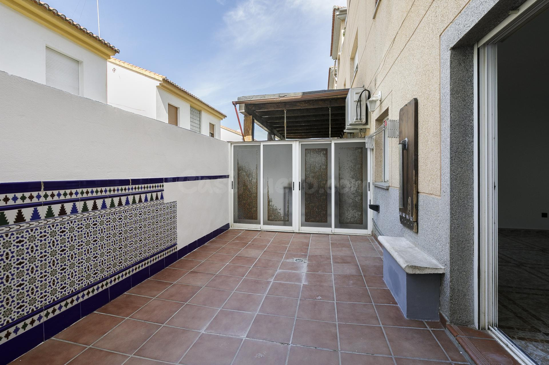 DÚPLEX EN VENTA EN OGIJARES – AMPLITUD, COMODIDAD Y ESPACIOS - foto 5