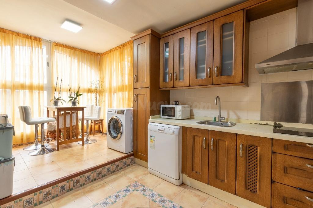 En venta casa adosada con garaje en residencial con piscina  - foto 5