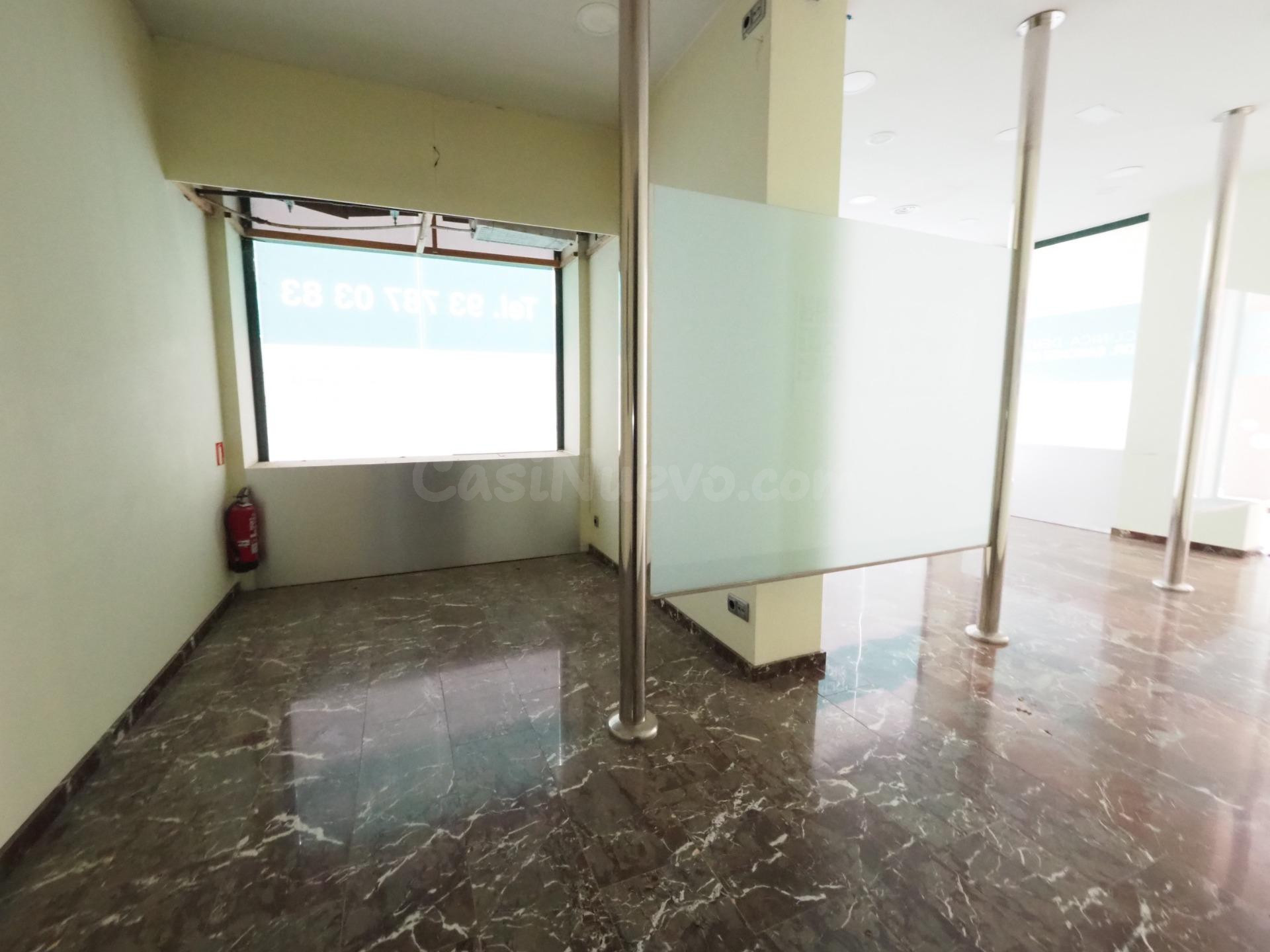 SE VENDE LOCAL COMERCIAL EN TERRASSA, ZONA ESPORTIVA - foto 3