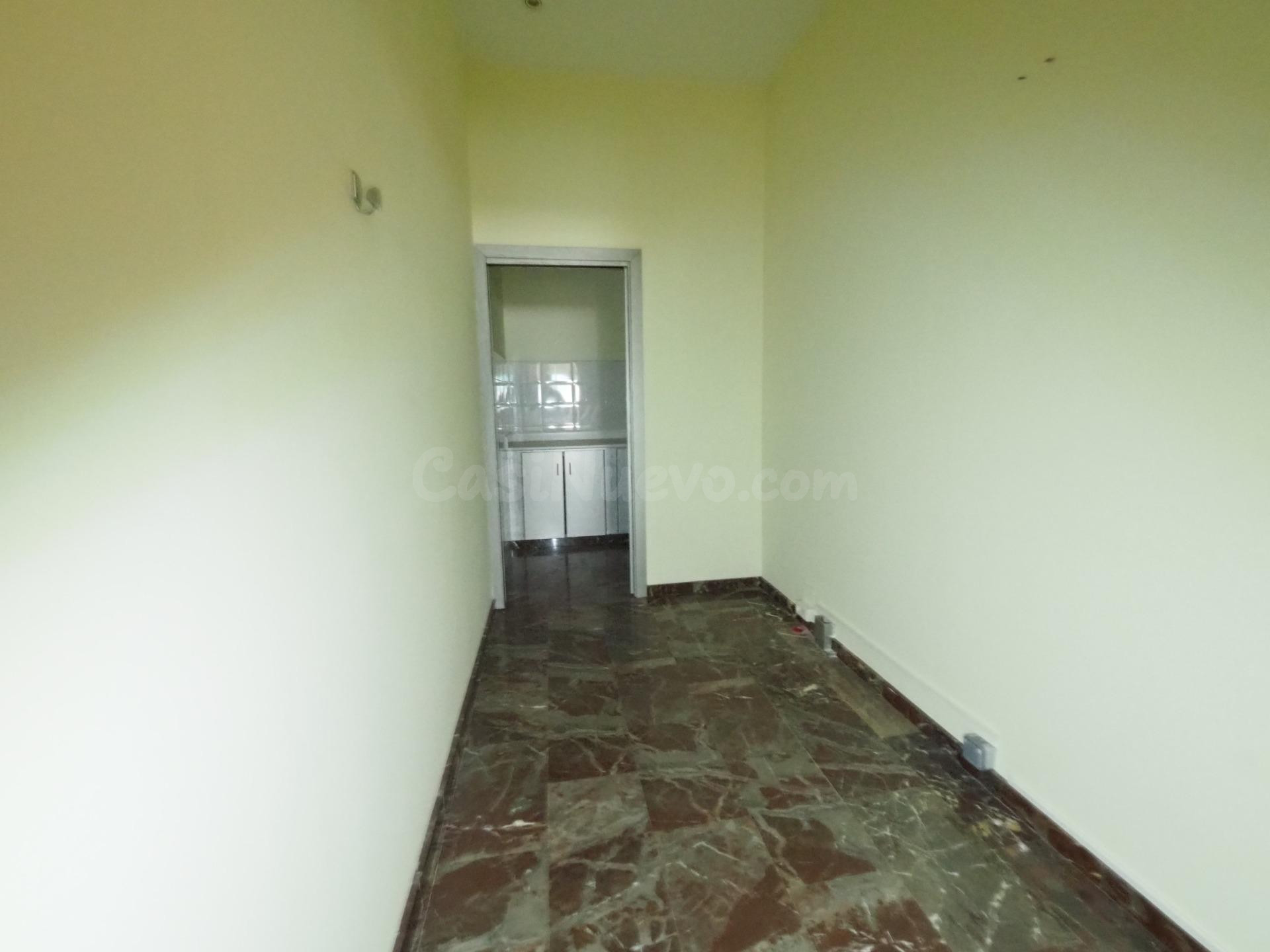 SE VENDE LOCAL COMERCIAL EN TERRASSA, ZONA ESPORTIVA - foto 5