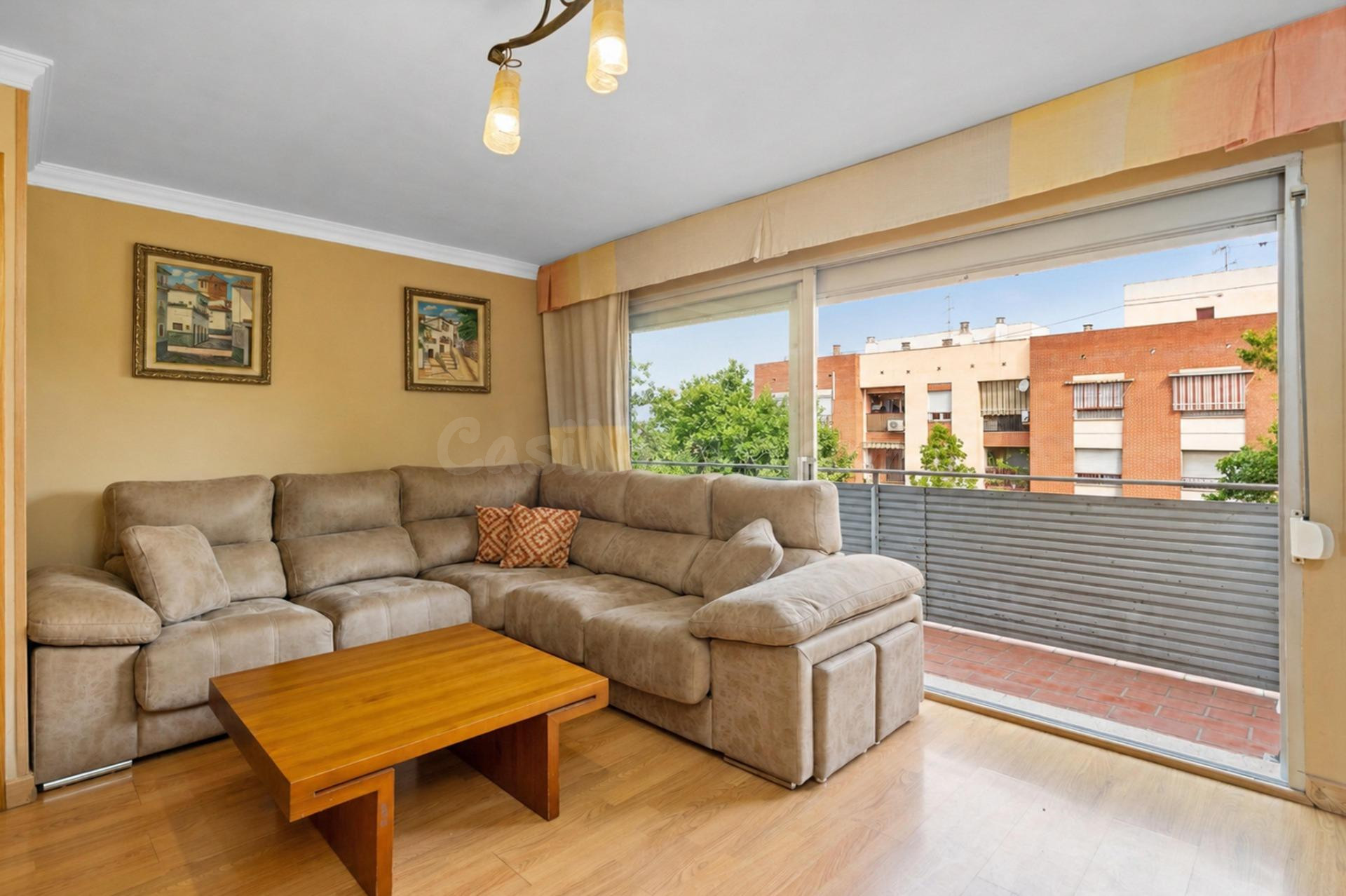 EN VENTA ATICO DÚPLEX CON GRAN TERRAZA JUNTO ESTACIÓN DE AUT - foto 3