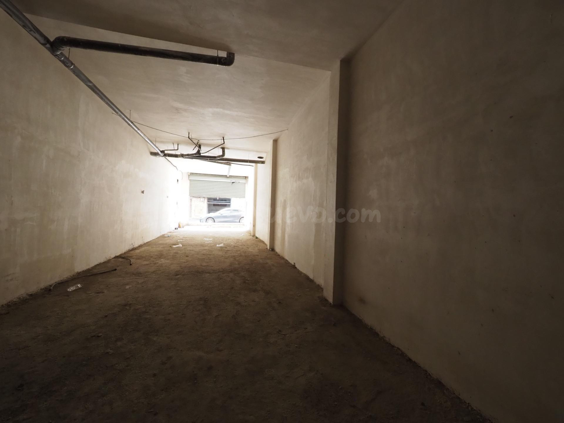 SE VENDE LOCAL COMERCIAL EN TERRASSA, ZONA ESPORTIVA - foto 5