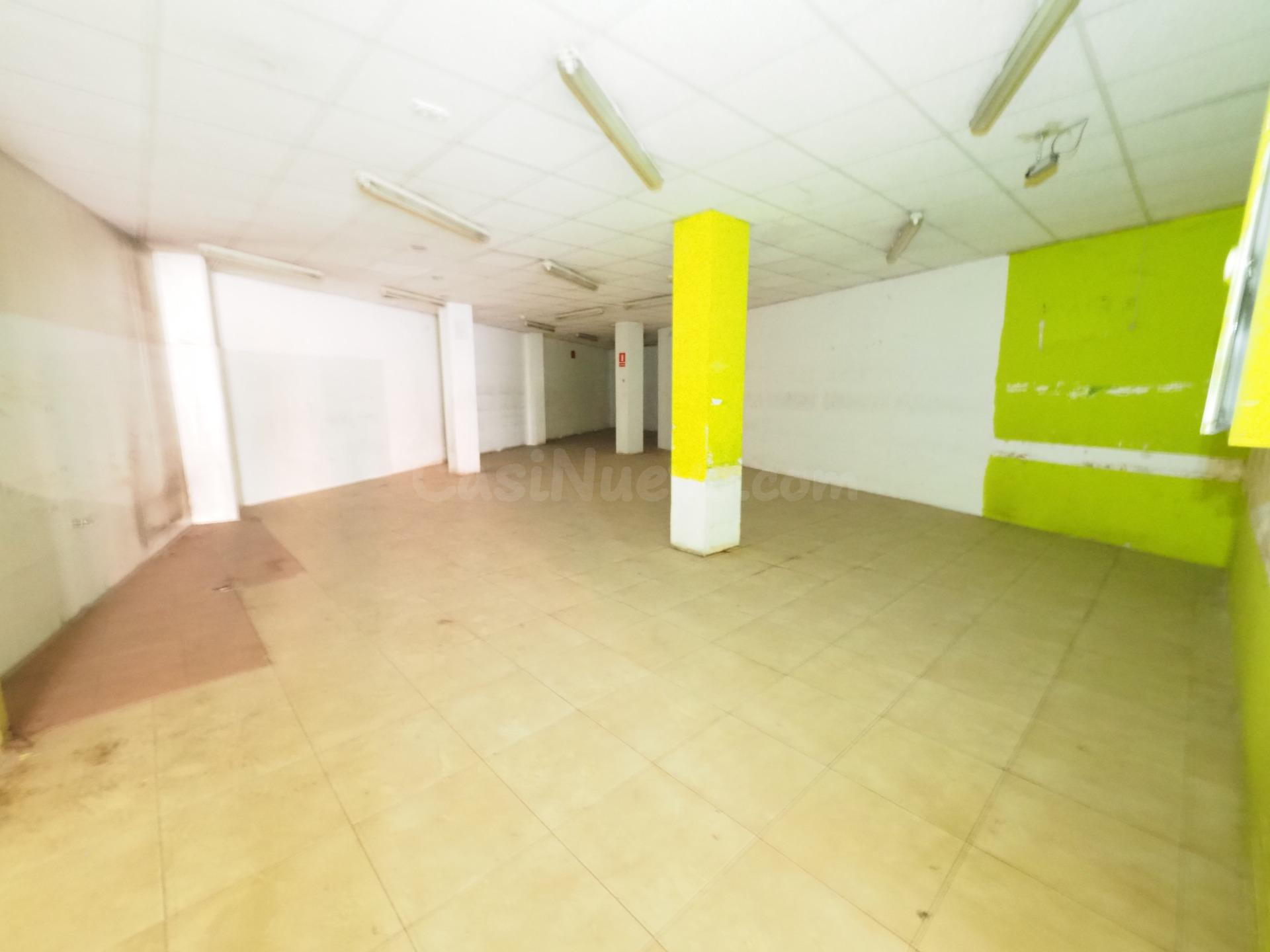 SE VENDE LOCAL COMERCIAL EN MANRESA, ZONA CARRETERA DE VIC - foto 2