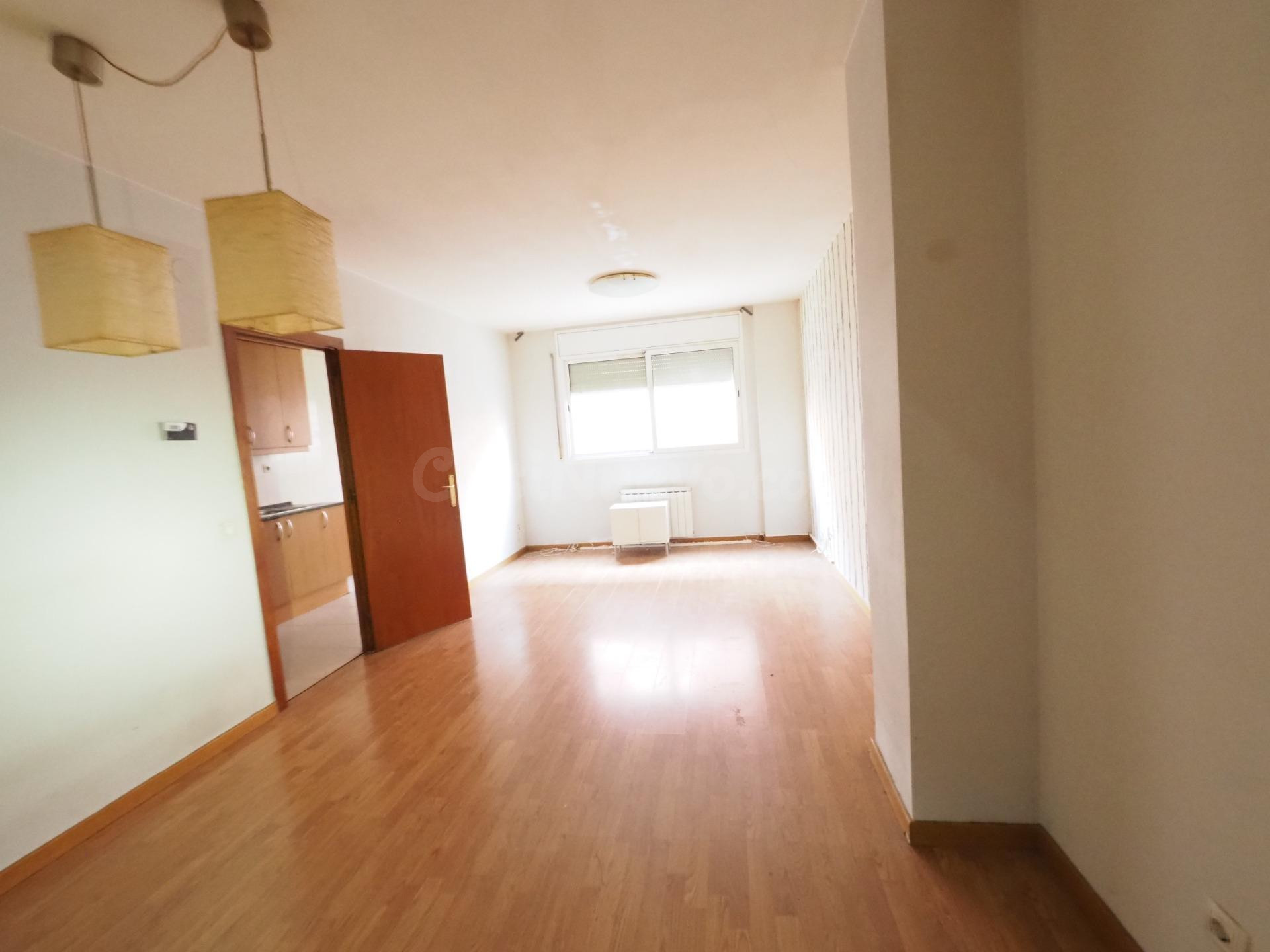 SE VENDE PLANTA BAJA EN TERRASSA, ZONA CAN PALET - foto 3