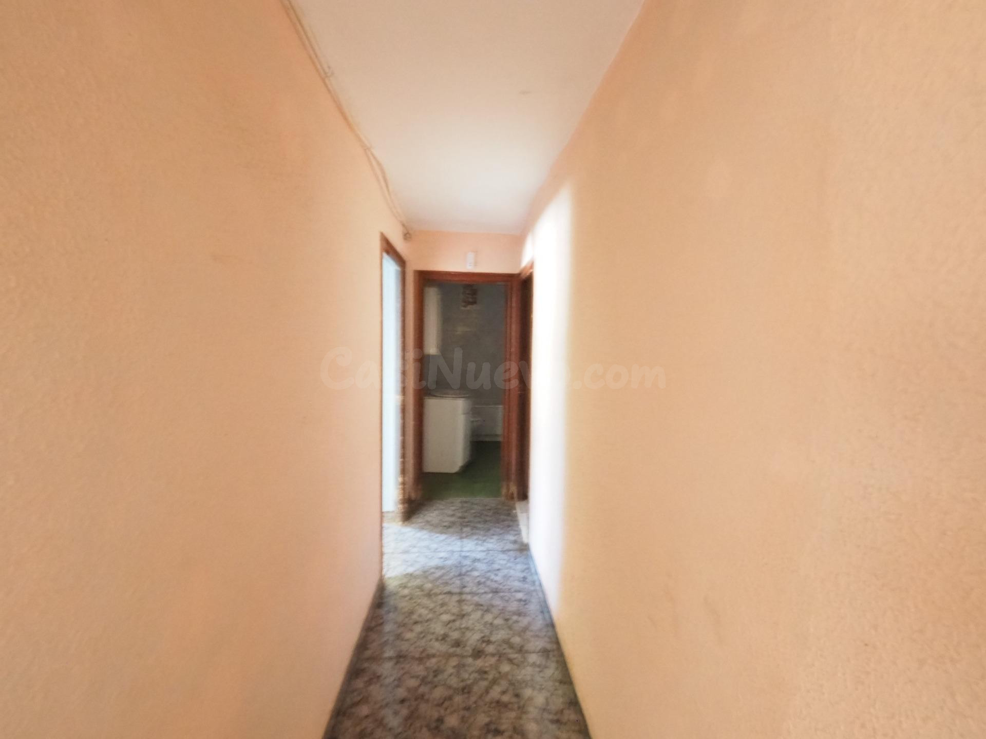 SE VENDE CASA ADOSADA EN SANTA MARGARIDA DE MONTBUI - foto 3