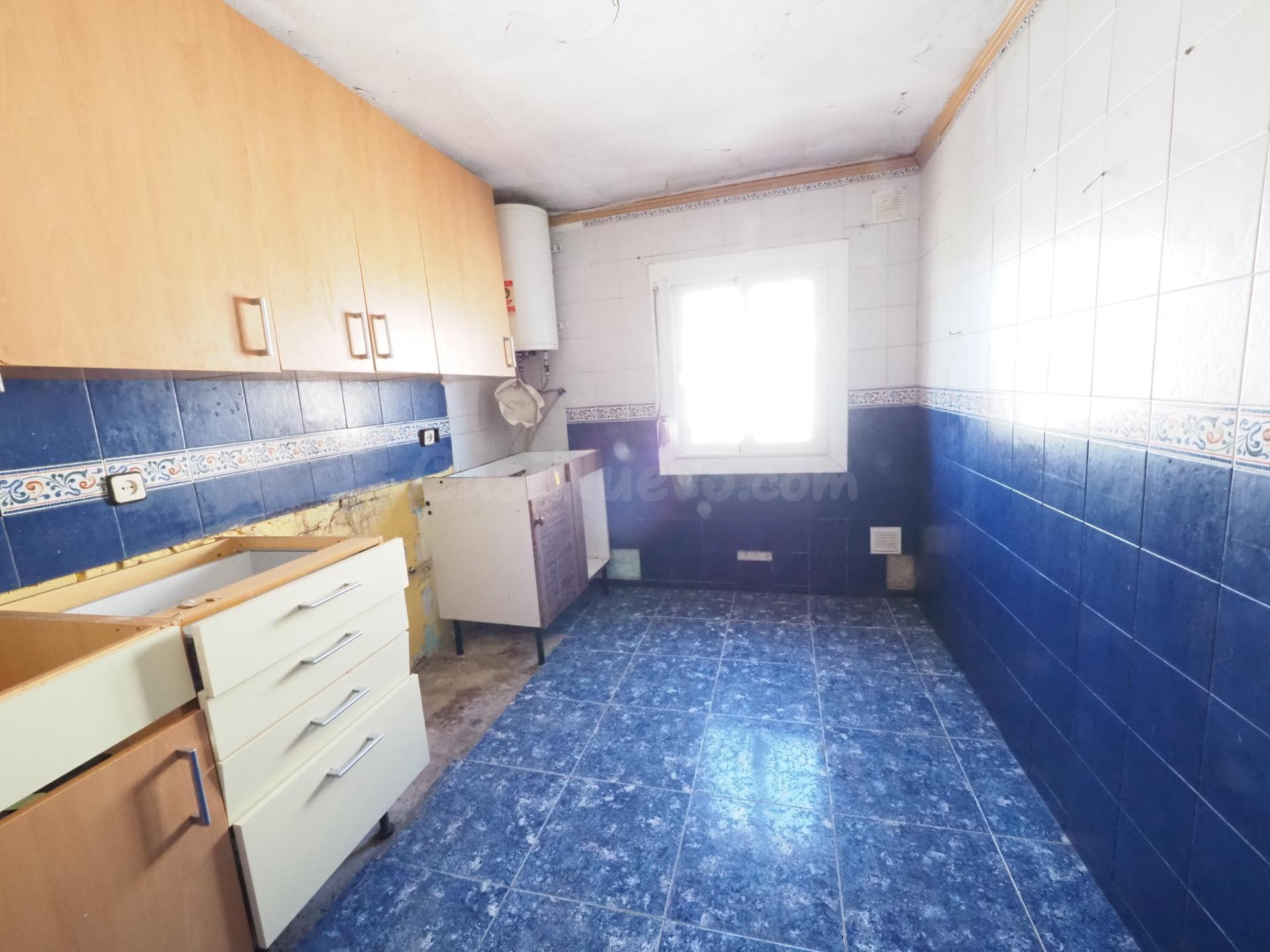 SE VENDE CASA ADOSADA EN SANTA MARGARIDA DE MONTBUI - foto 4