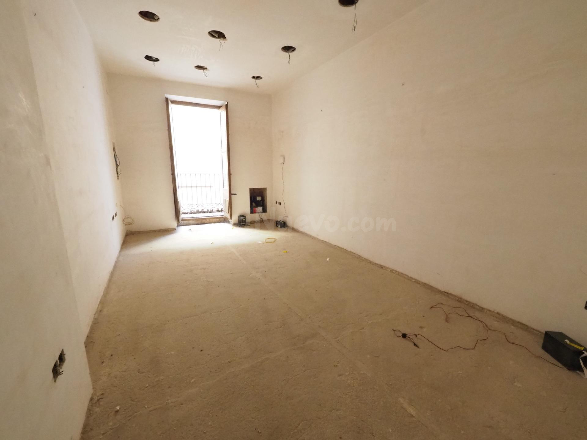 SE VENDE CASA ADOSADA MUNIFAMILIAR EN CAPELLADES - foto 2