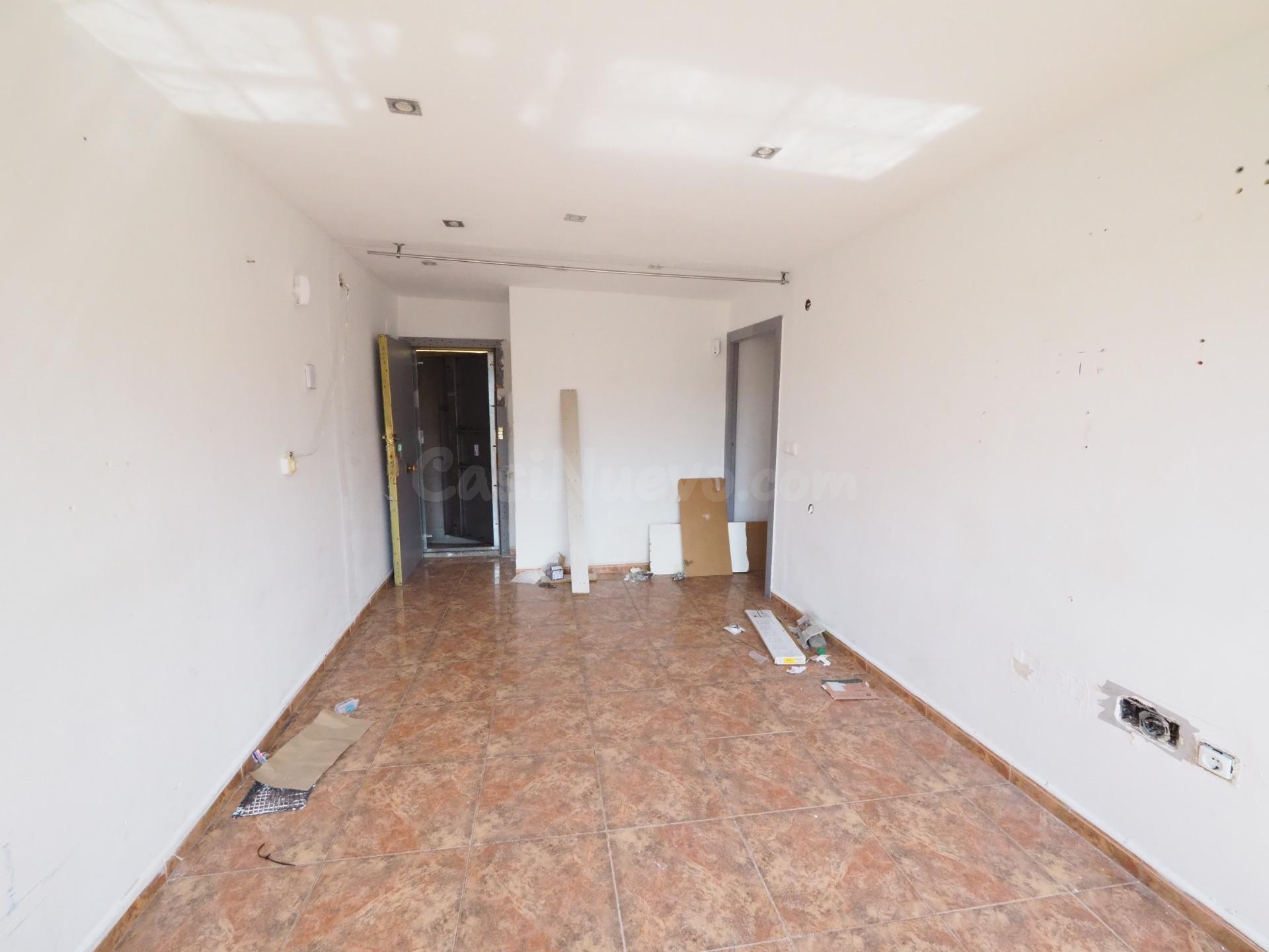 SE VENDE PISO EN BADALONA, ZONA SANT ROC - foto 3