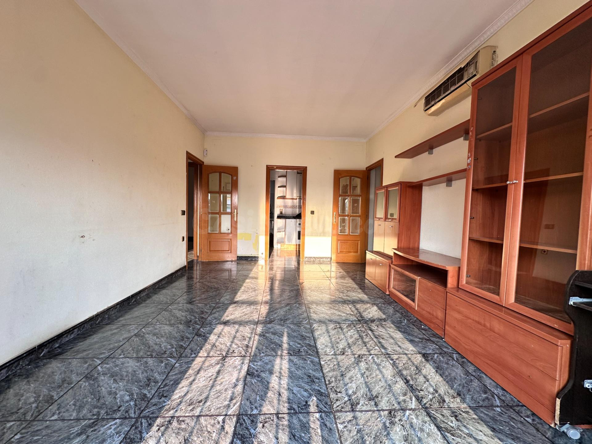 SE VENDE PISO EN SABADELL, ZONA CAN RULL - foto 3