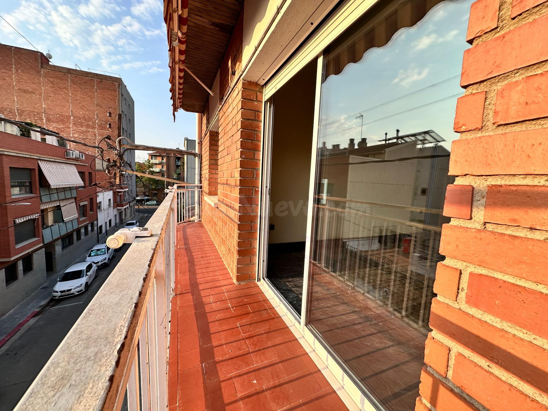 SE VENDE PISO EN SABADELL, ZONA CAN RULL - foto 4