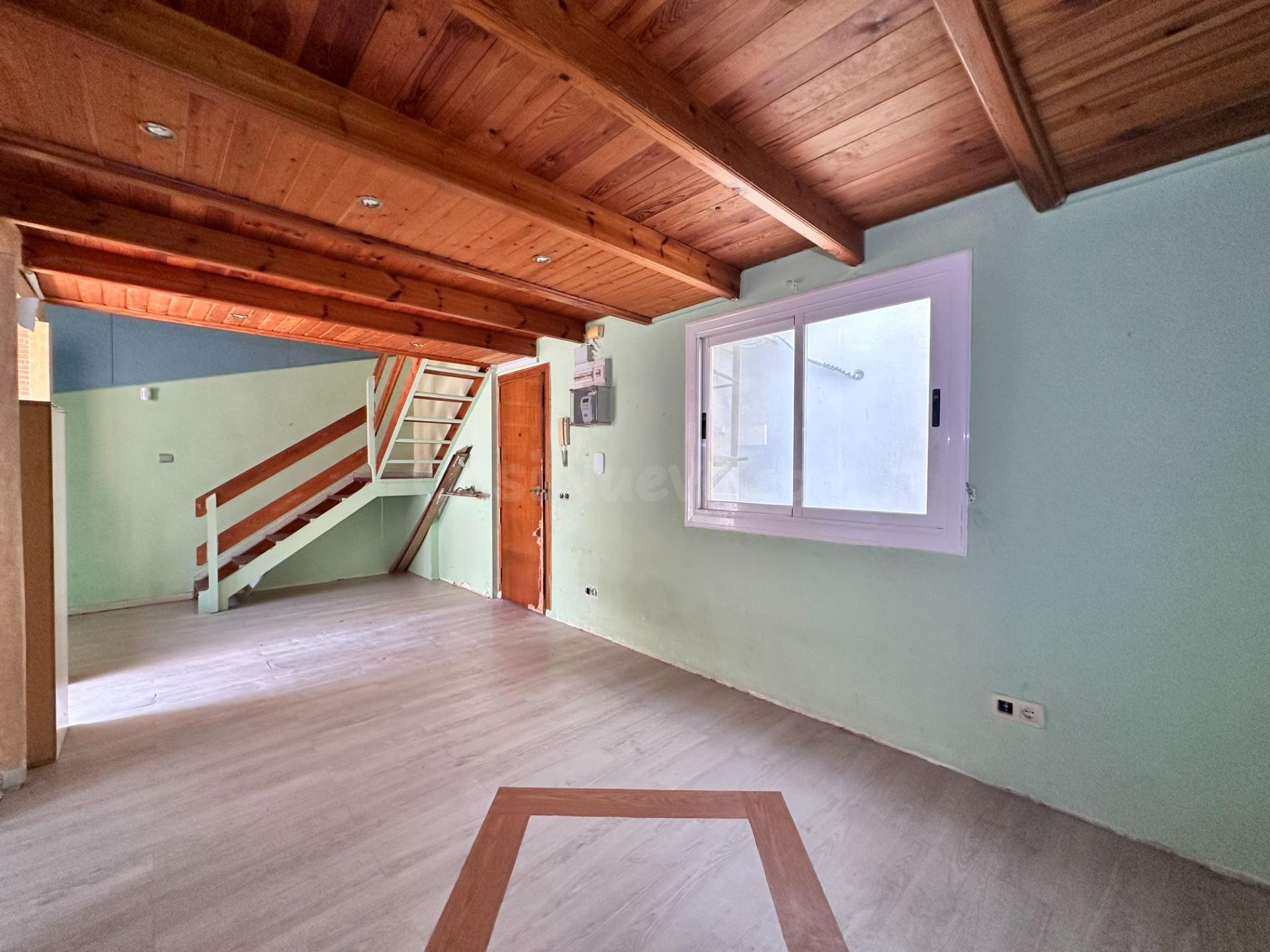 SE VENDE PISO EN BADALONA, ZONA BUFALA - foto 2