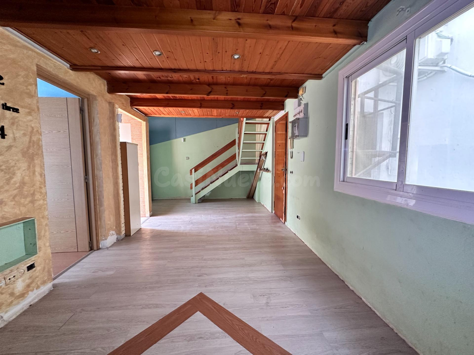 SE VENDE PISO EN BADALONA, ZONA BUFALA - foto 3