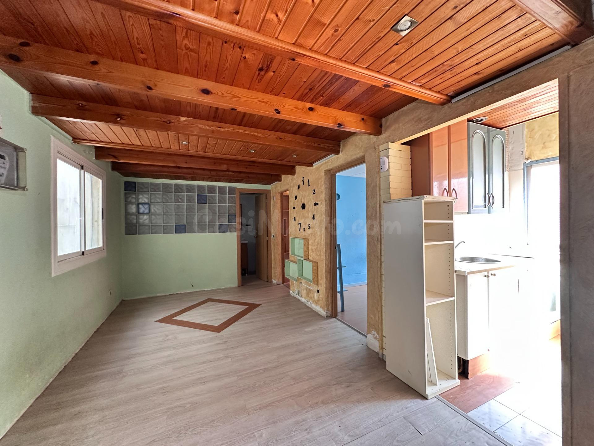 SE VENDE PISO EN BADALONA, ZONA BUFALA - foto 4