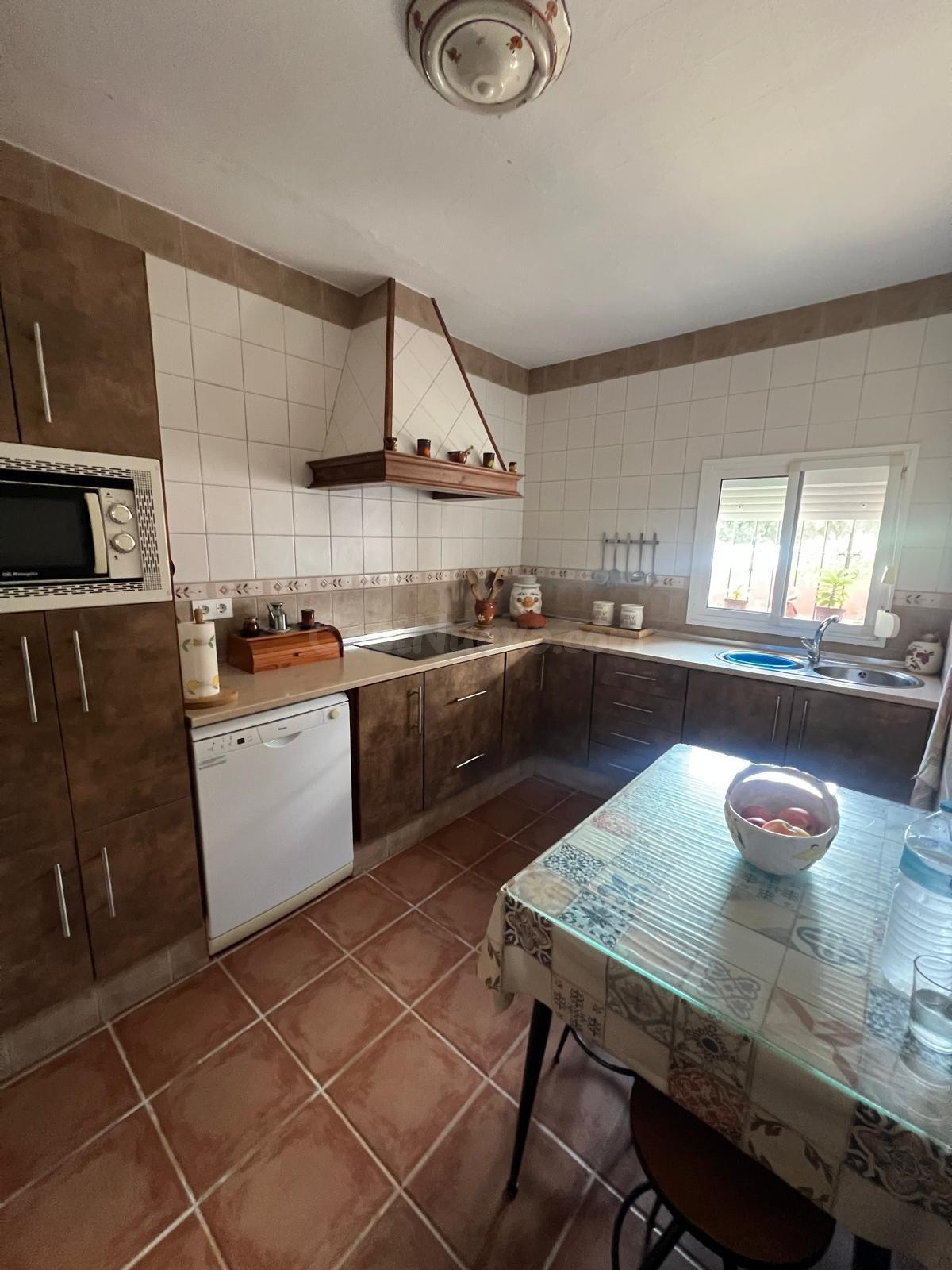 Casa con terreno - foto 4