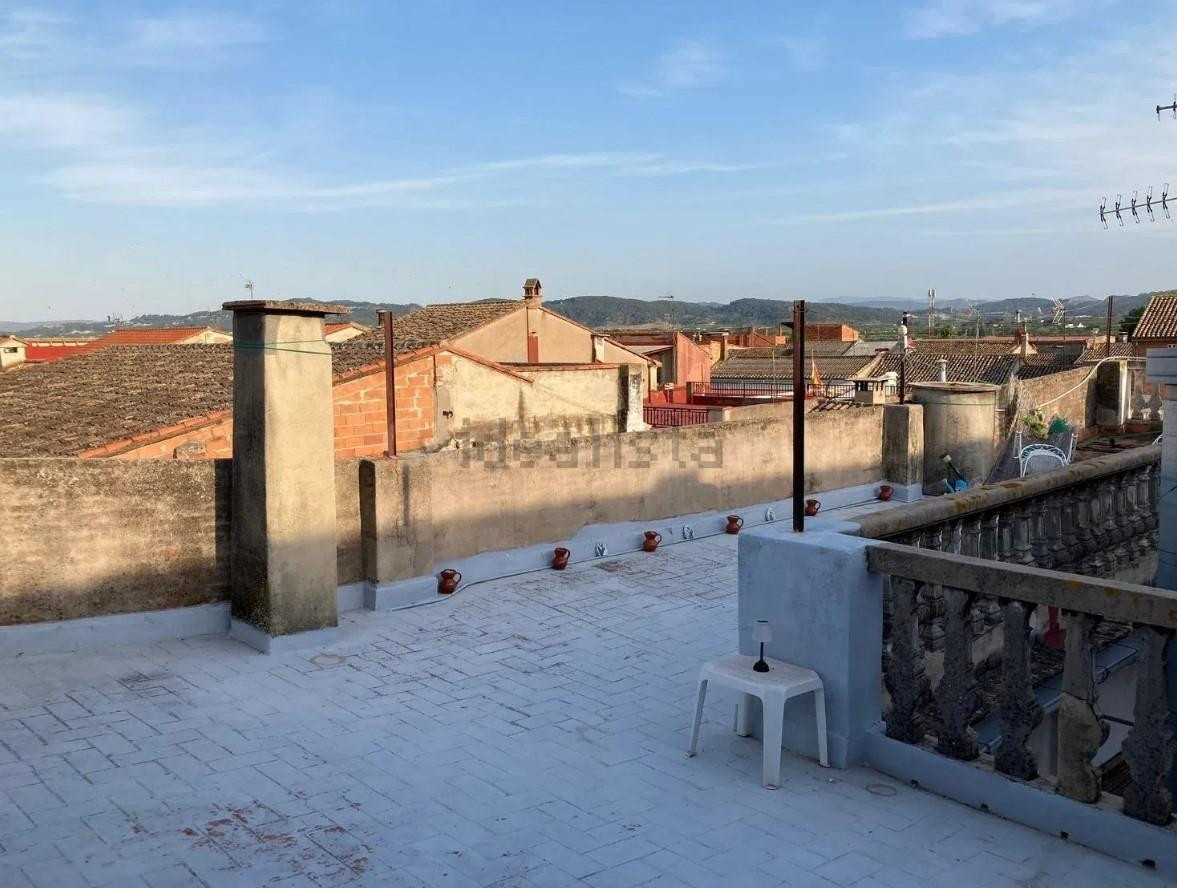 Edificio Planta Baja y Ático: Oportunidad Única en el Corazó