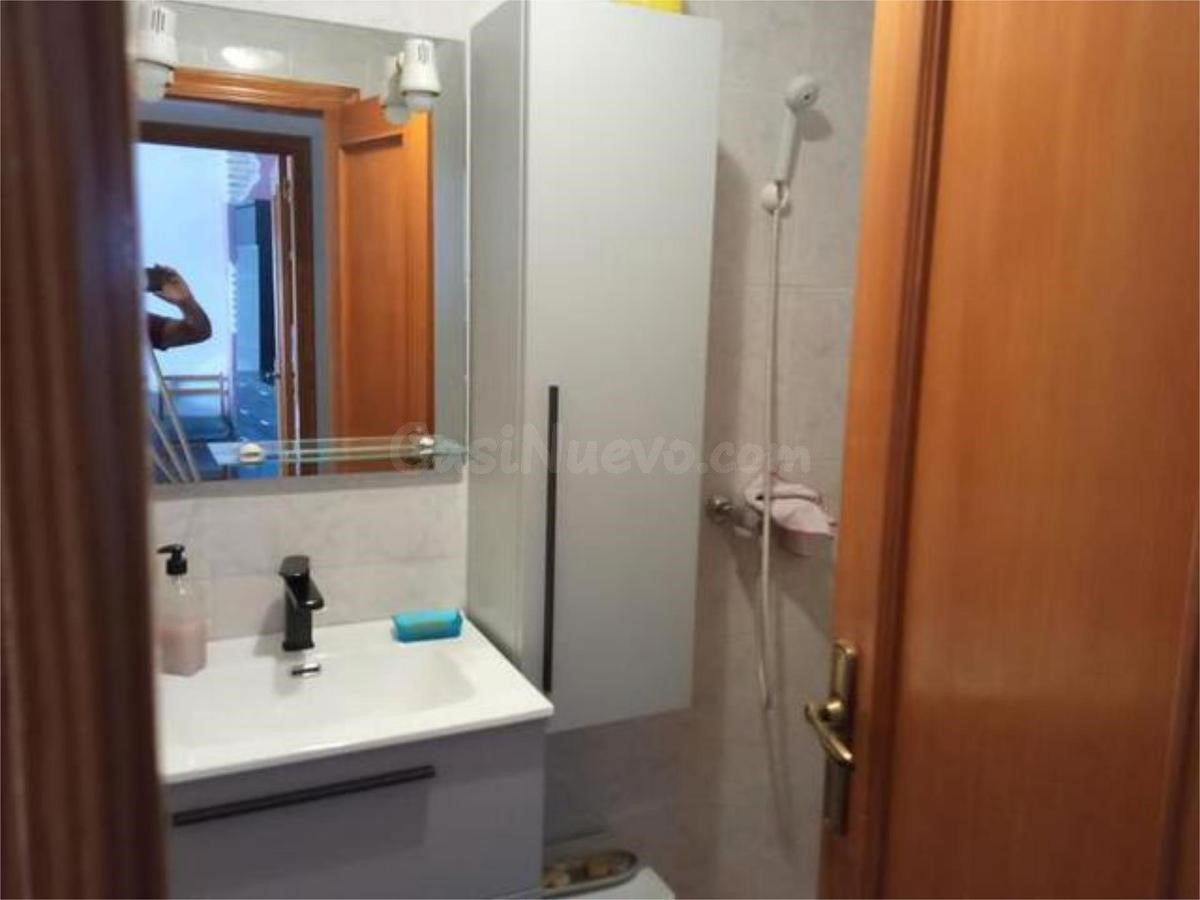 ¡Grande Casa en Xeresa: Tu Refugio Ideal Cerca de la Playa! - foto 4