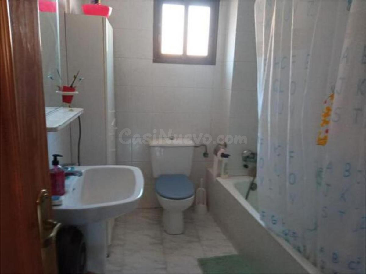 ¡Grande Casa en Xeresa: Tu Refugio Ideal Cerca de la Playa! - foto 5