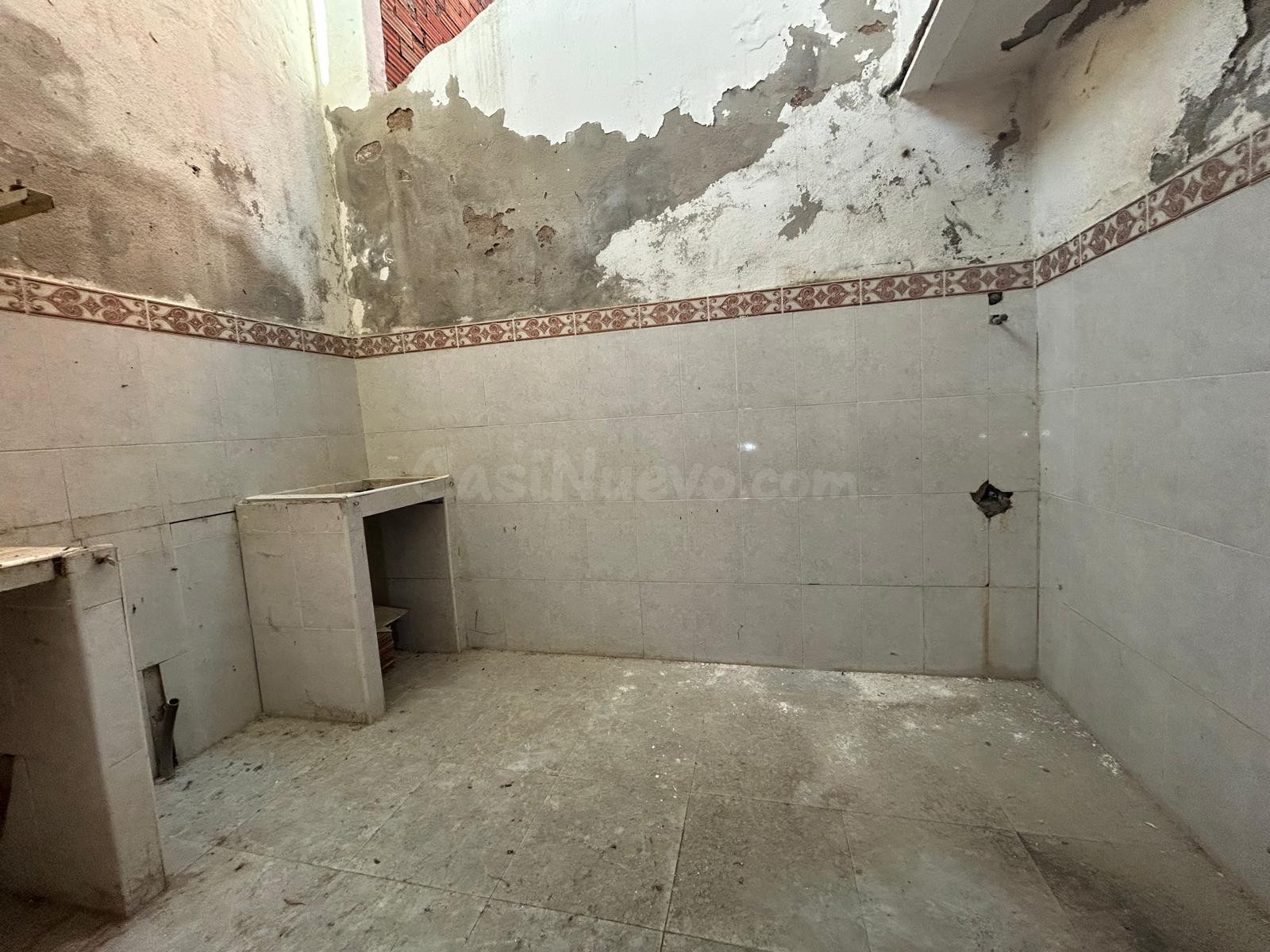 SE VENDE CASA EN TERRASSA, ZONA LA MAURINA - foto 5