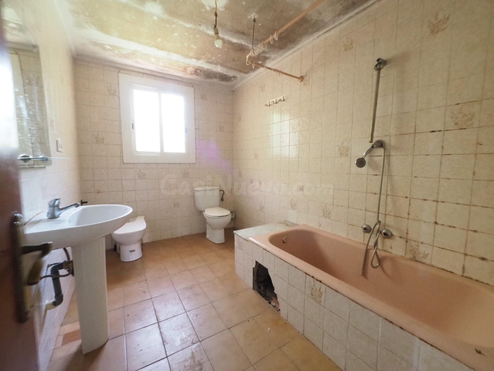 SE VENDE CASA EN TERRASSA, ZONA CAN PALET DE VISTALEGRE - foto 5