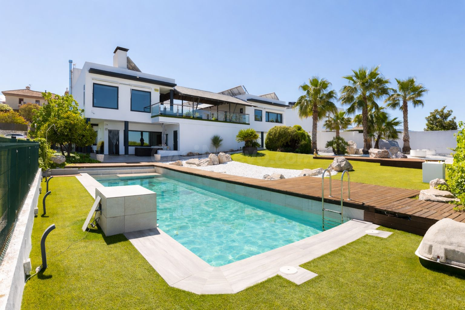 Vende Exclusiva espaciosa y espectacular villa en La Zubia,  - foto 2