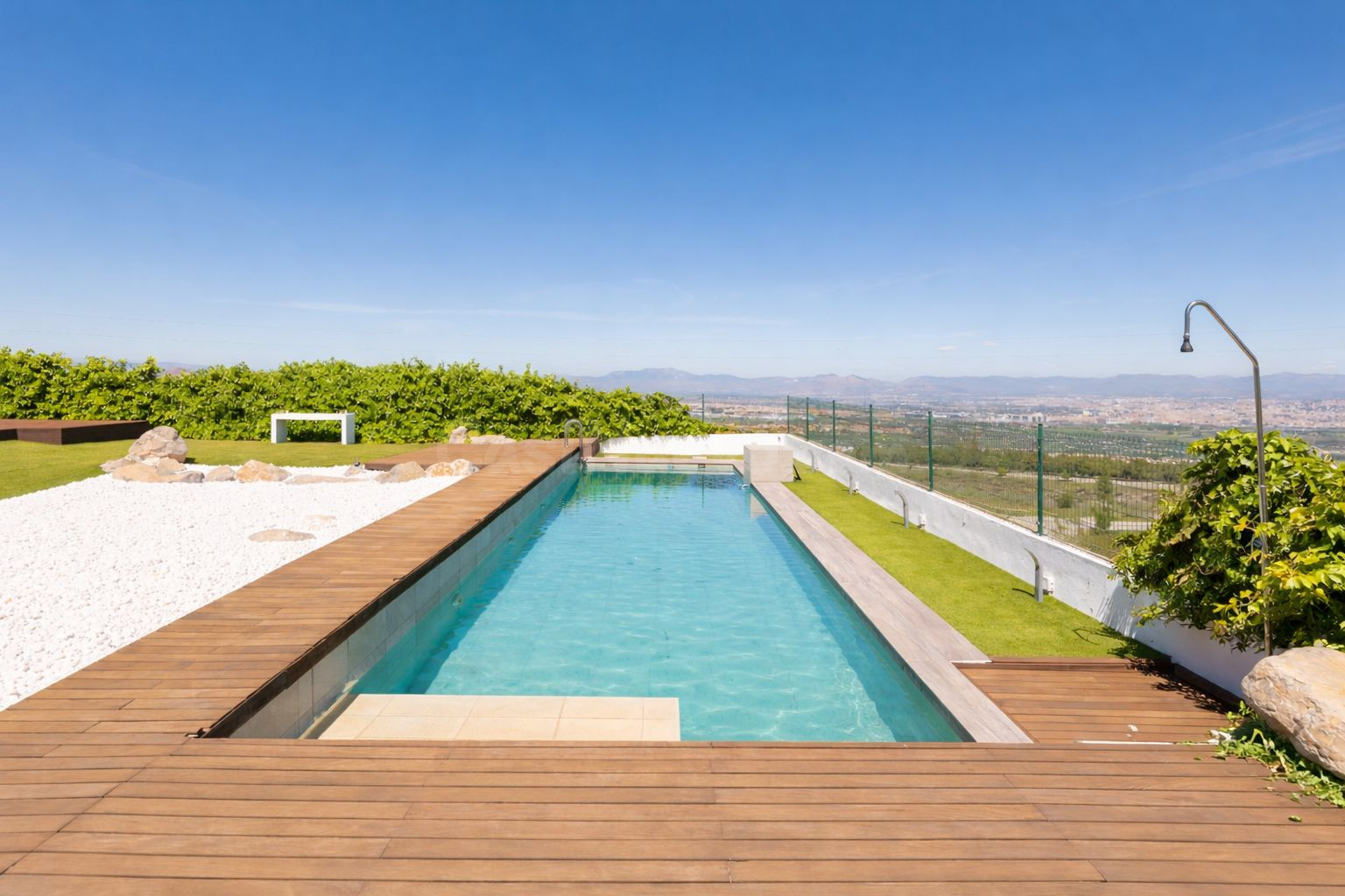 Vende Exclusiva espaciosa y espectacular villa en La Zubia,  - foto 4