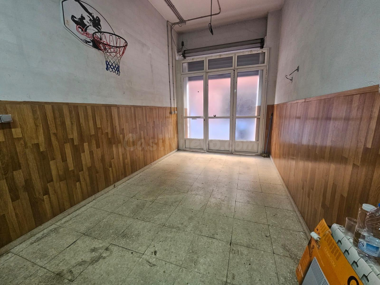 LOCAL COMERCIAL en Alaquas, tiene vado y puerta con motor - foto 3
