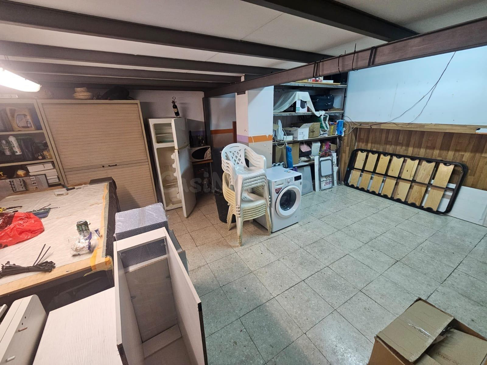 LOCAL COMERCIAL en Alaquas, tiene vado y puerta con motor - foto 5