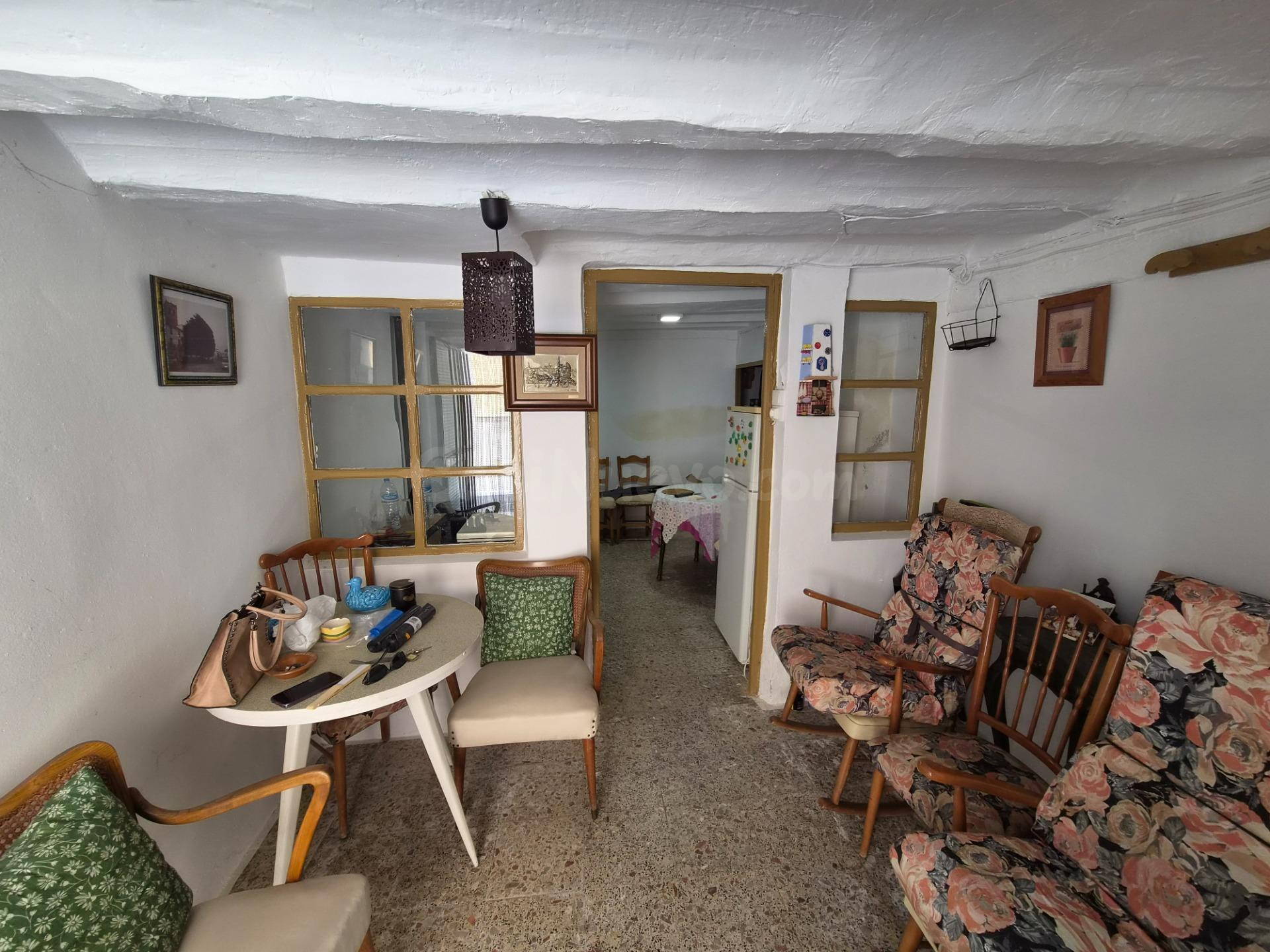 CASA EN ARAS DE LOS OLMOS CON MUCHO POTENCIAL