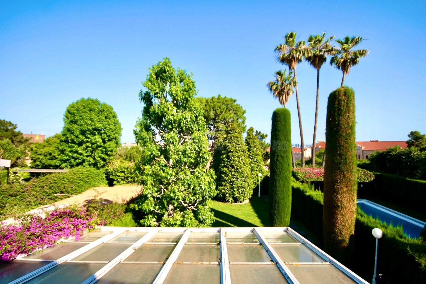 Casa en Pedralbes con vistas al mar, de 650m2aprox.,jardín p - foto 4