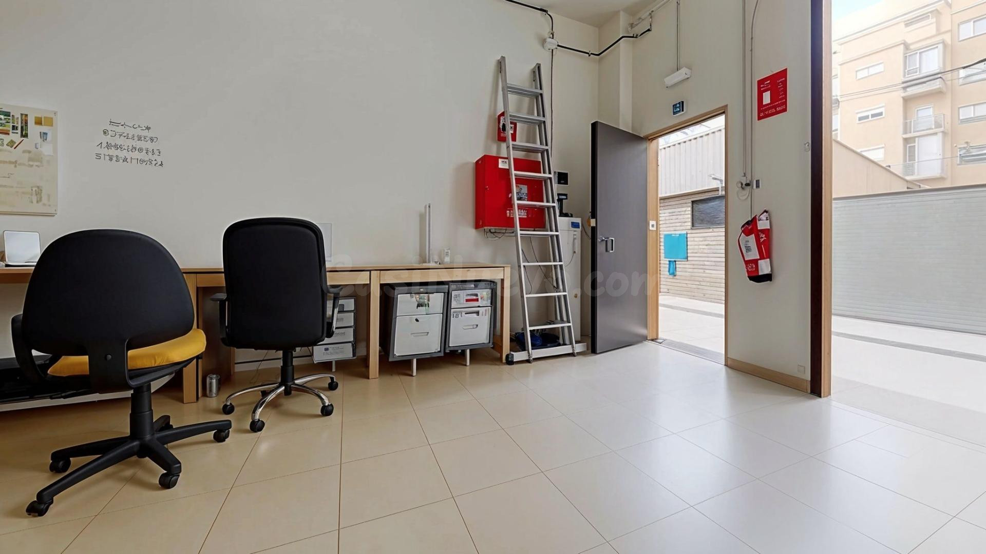 Local diáfano de 300m2 inversión a futuro - foto 2