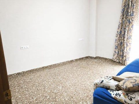 Amplia vivienda con garaje en una de las mejores zonas de Ca - foto 5