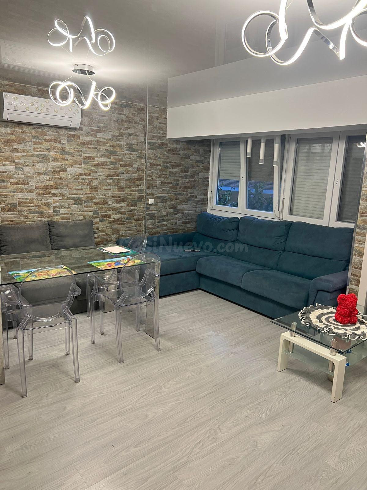 Piso reformado de 2 habitaciones junto al metro en Quart de  - foto 4