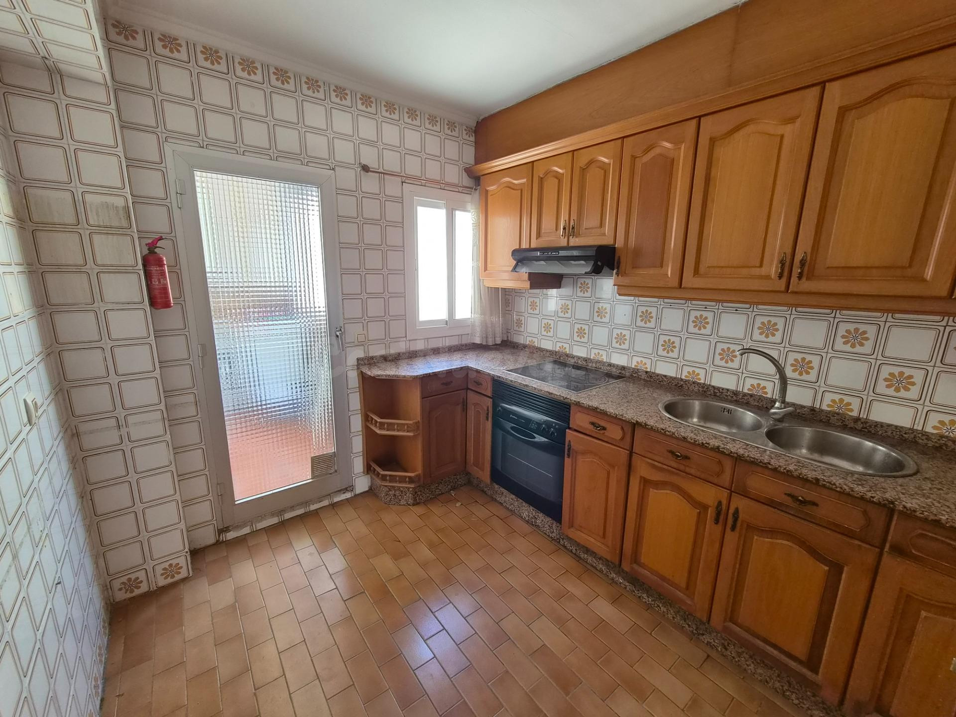 Vivienda con 4 habitaciones, mucha luz natural y una ubicaci - foto 3