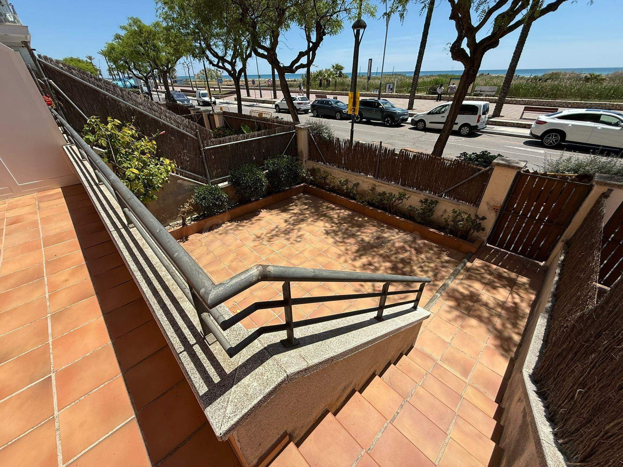 Espectacular apartamento en Paseo Marítimo de Sant Joan de D - foto 4