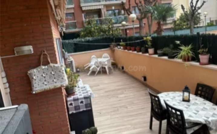 Magnífico piso con zona comunitaria . - foto 4
