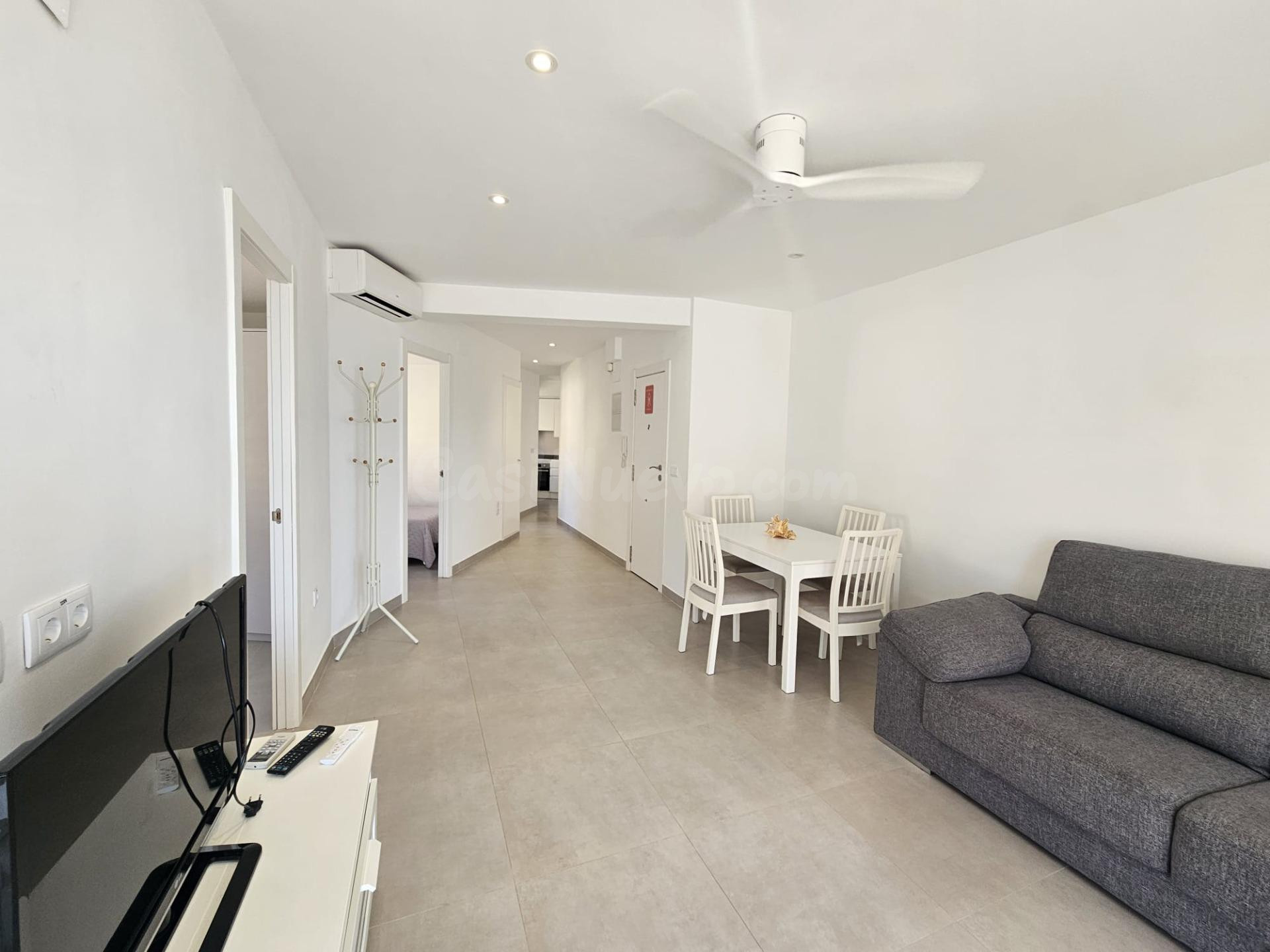 Apartamento reformado en primera línea de playa en Cullera.  - foto 4