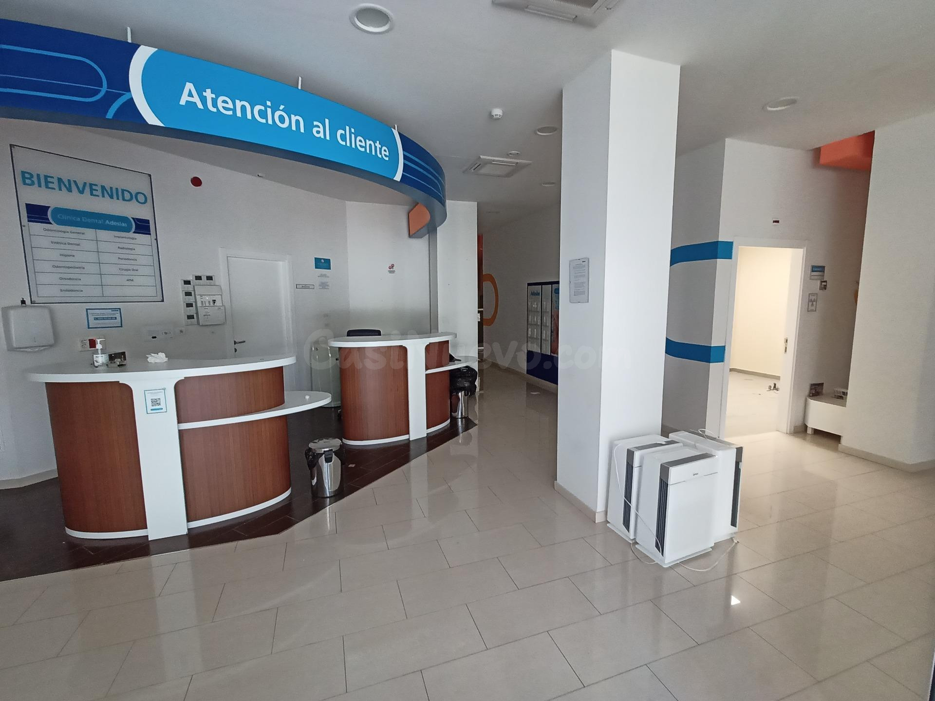 LOCAL COMERCIAL ACONDICIONADO PARA CLÍNICA EN  CALLE CONSTANTINO