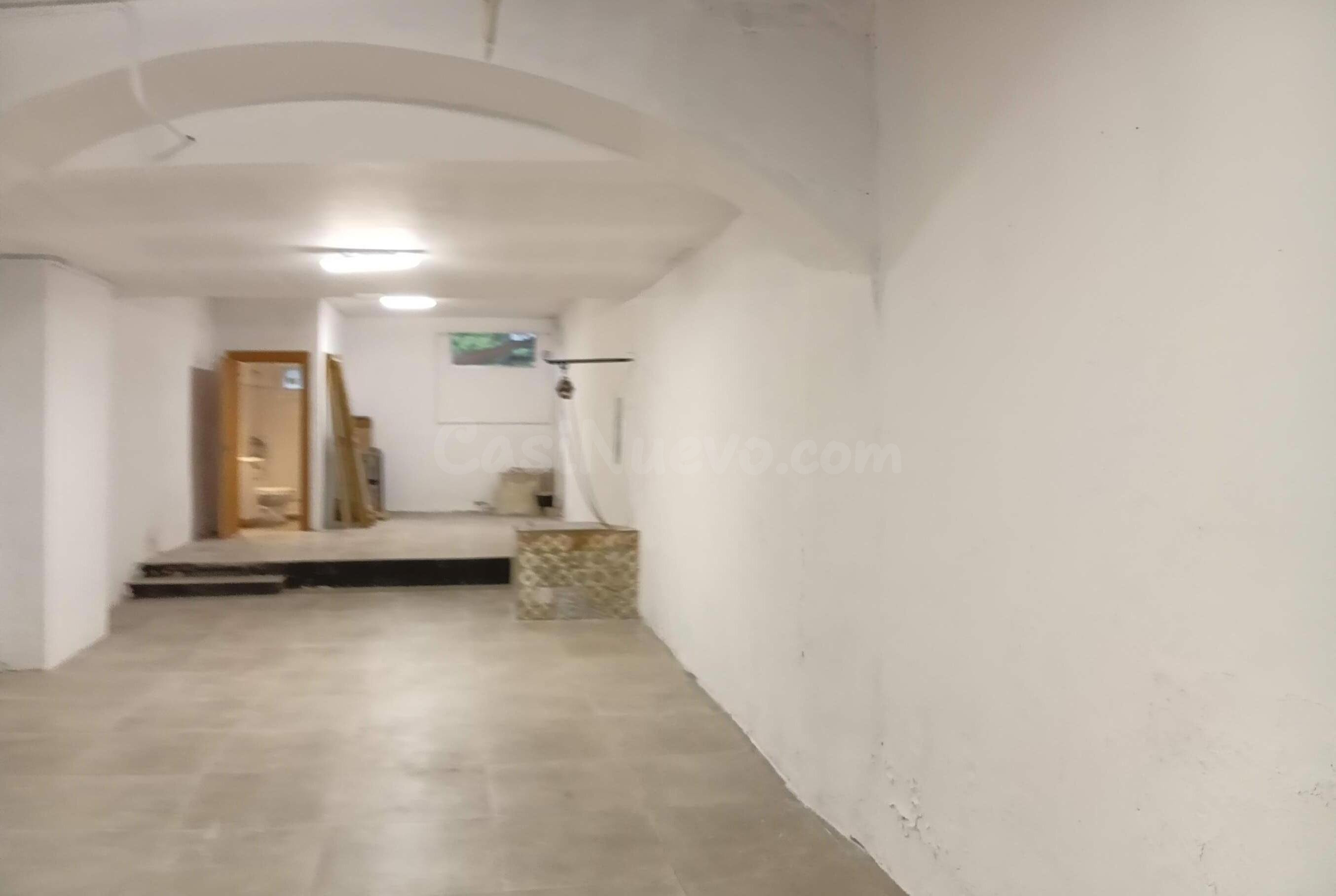 Local comercial en alquiler en ubicación privilegiada junto  - foto 3