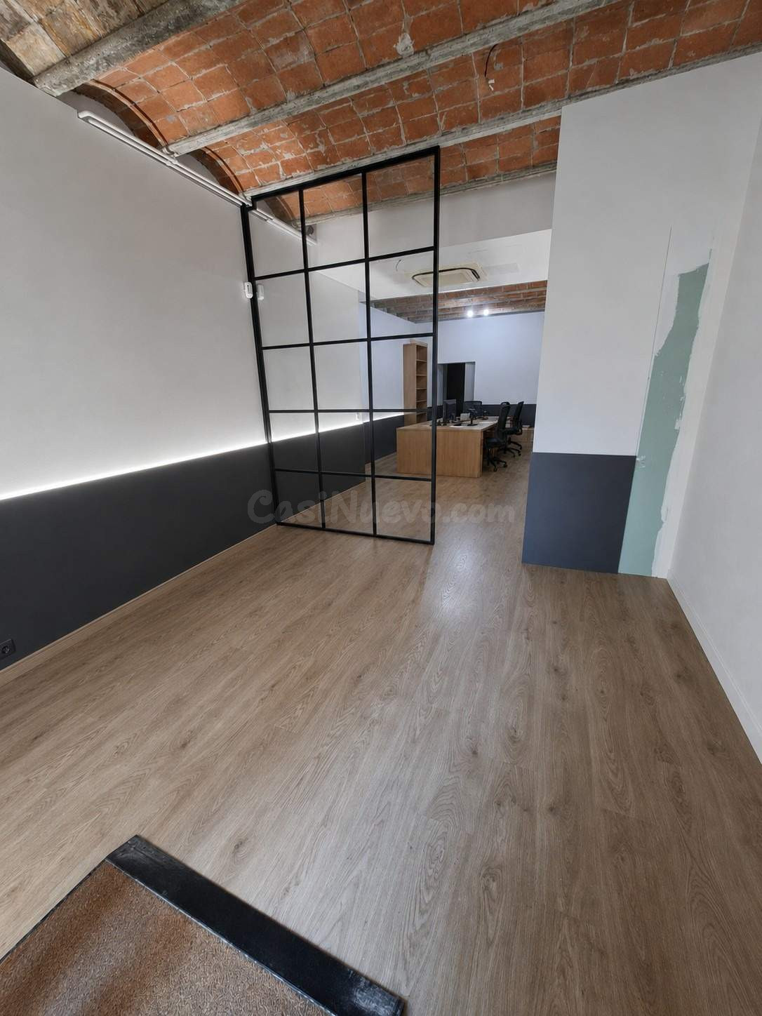 LOCAL COMERCIAL MODERNO Y VERSÁTIL EN EL CENTRO DE SITGES - foto 4