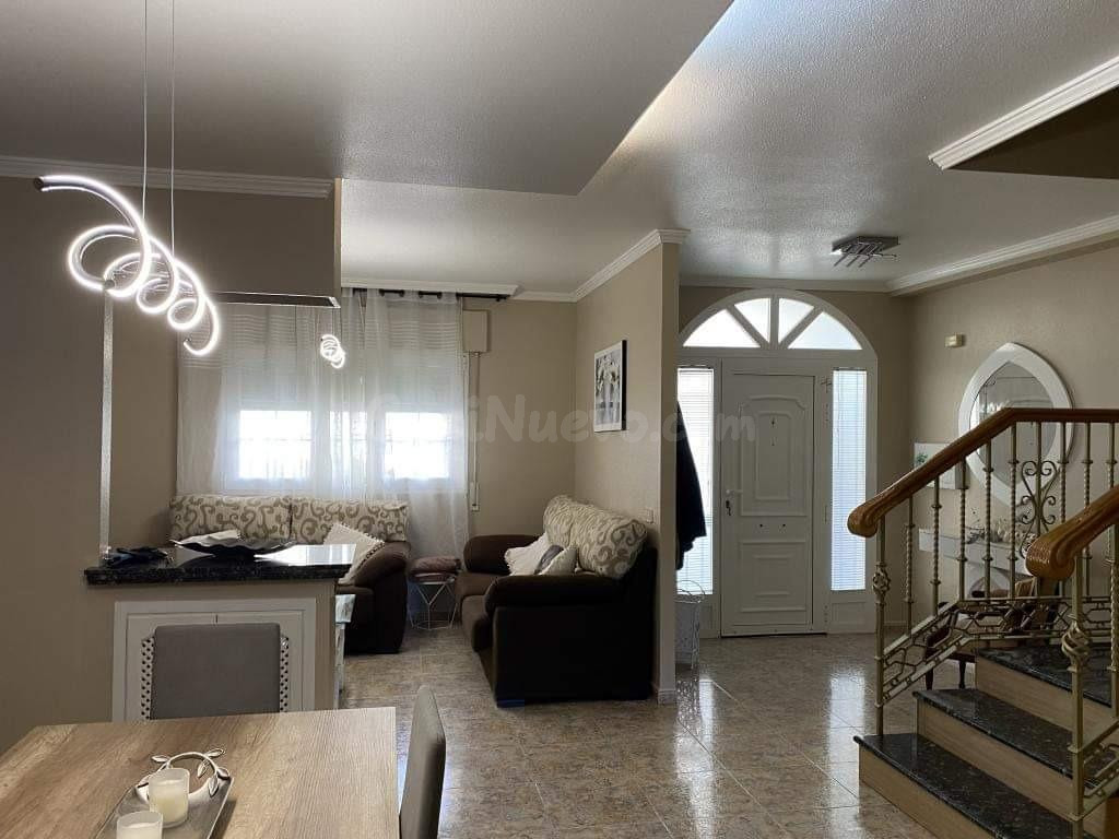 VIVIENDA TRÍPLEX EN EL EJIDO - ALMERÍA