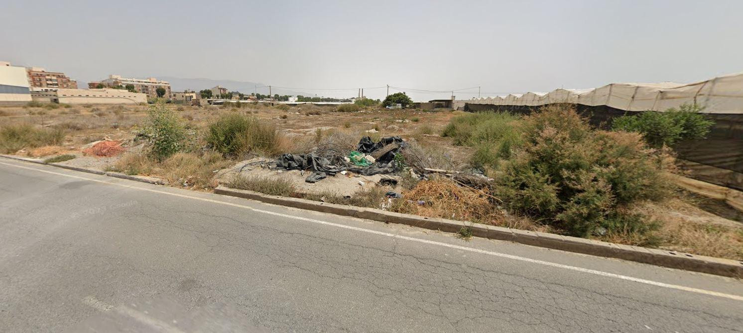 SUELO URBANIZABLE EN ADRA A LA VENTA