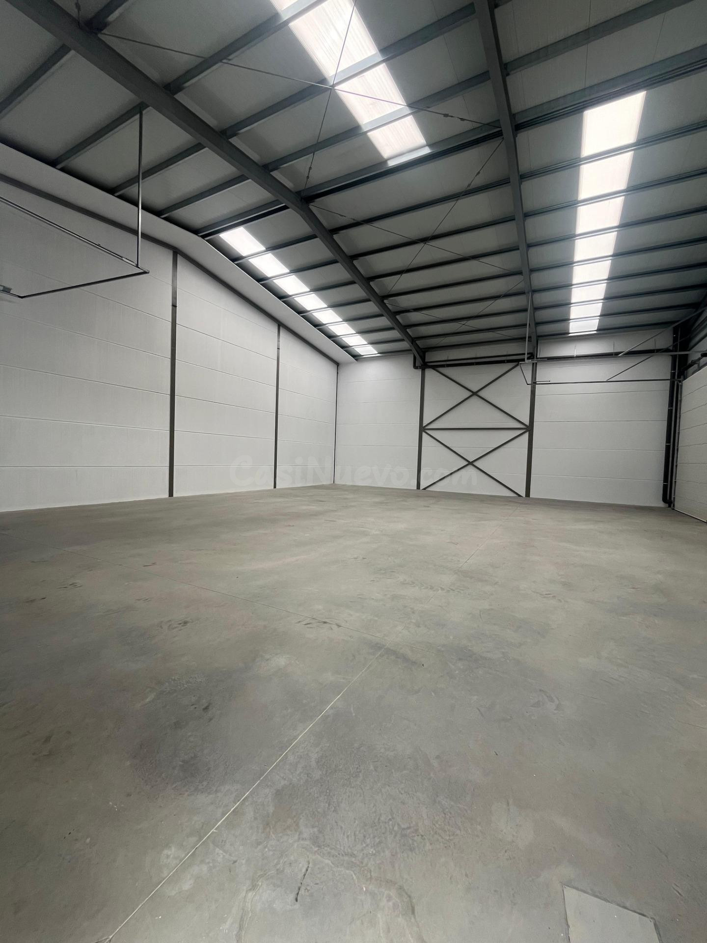NAVE 2 INDUSTRIAL EN ALQUILER EN AV DEL TREINTA - foto 4