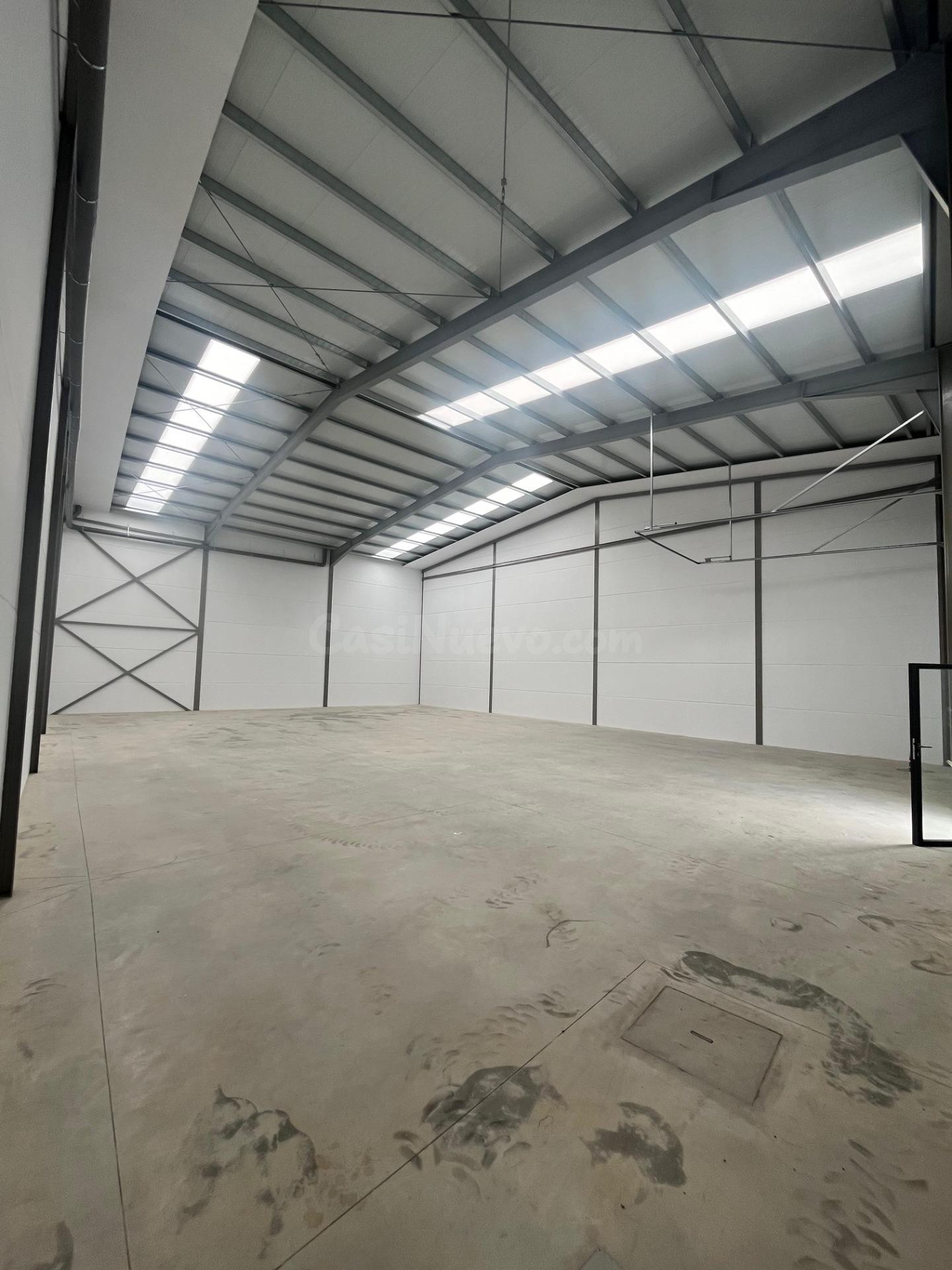 NAVE 2 INDUSTRIAL EN ALQUILER EN AV DEL TREINTA - foto 5