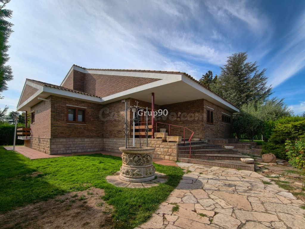 ¡EXCLUSIVO CHALET INDEPENDIENTE EN LA MEJOR ZONA DE ALPICAT!